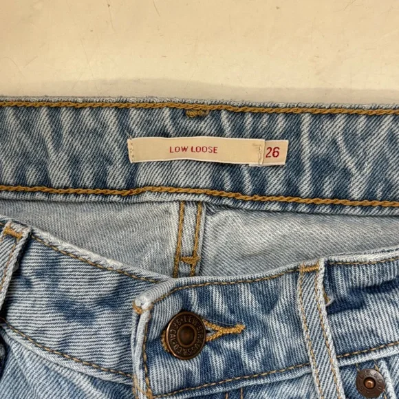 Levi’s Low Loose Size 26 Light Wash Wide Leg Jeans Baggy Relaxed Y2K Style - Picture 5 of 10